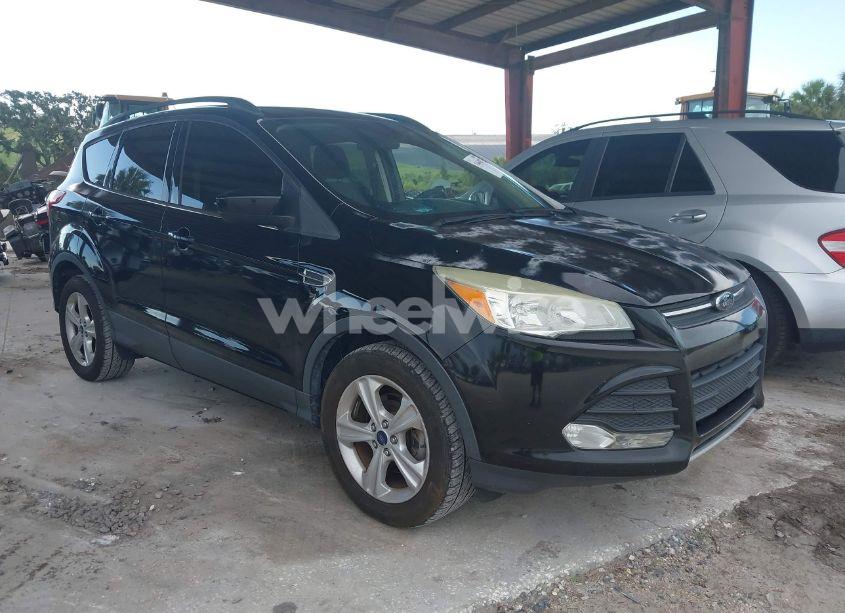 2016 Ford Escape SE (VIN 1FMCU0GXXGUA26351) main photo