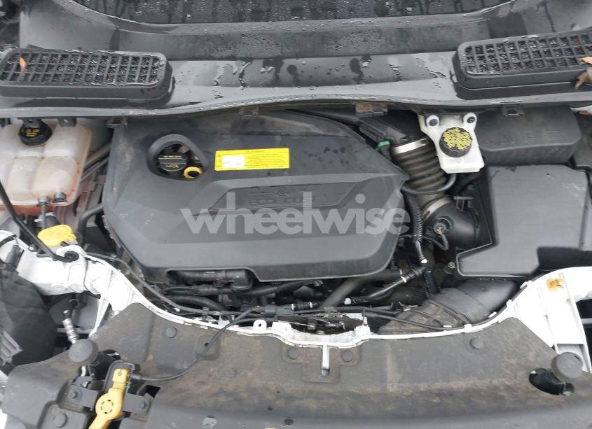 Photo 10 of 2016 Ford Escape SE (VIN 1FMCU0GXXGUA60211)