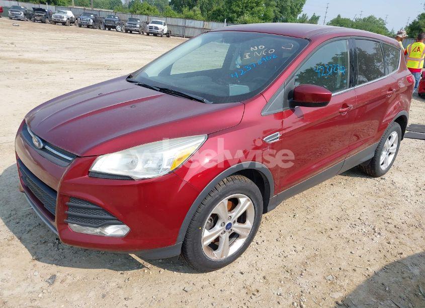 Photo 2 of 2016 Ford Escape SE (VIN 1FMCU0GXXGUA73914)