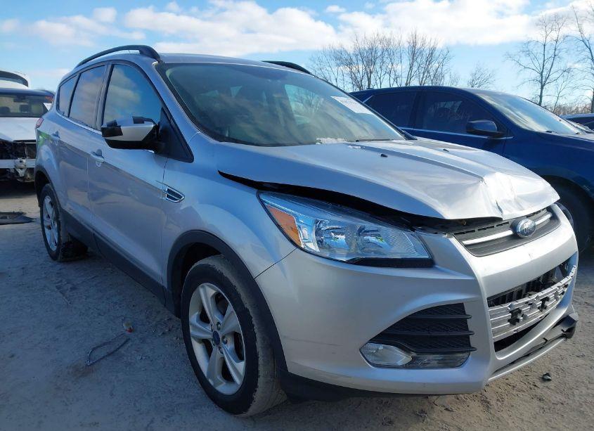 2016 Ford Escape SE (VIN 1FMCU0GXXGUC53992) main photo