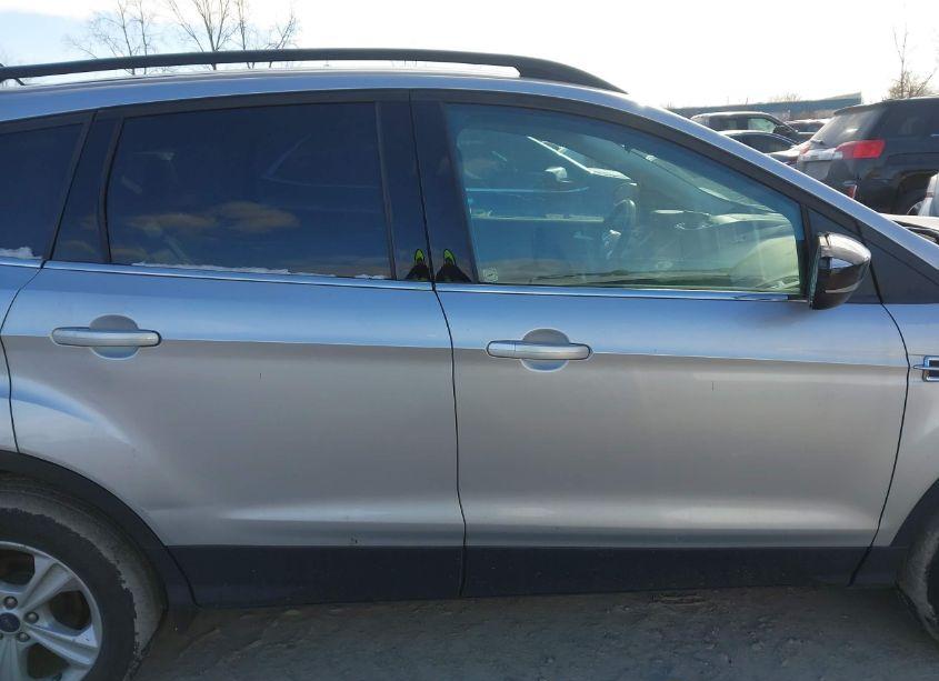 Photo 13 of 2016 Ford Escape SE (VIN 1FMCU0GXXGUC53992)