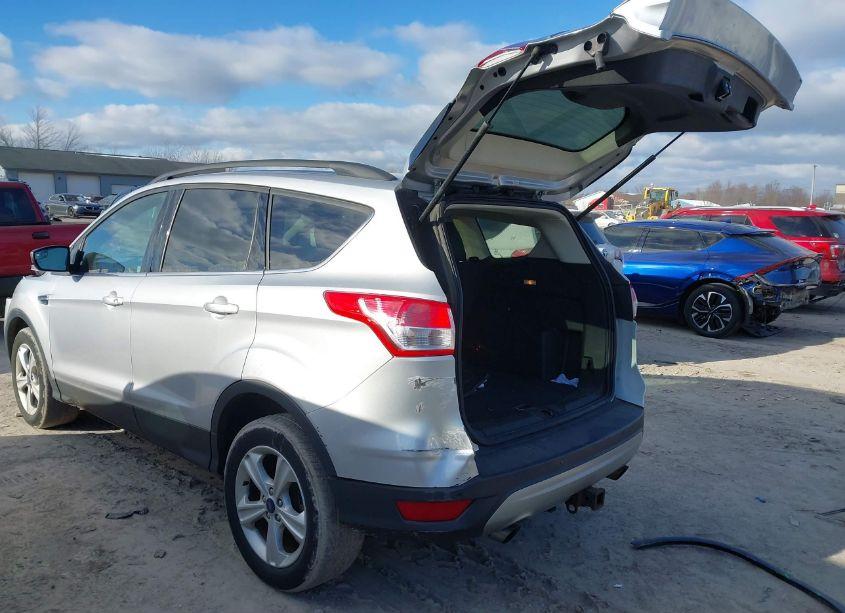 Photo 3 of 2016 Ford Escape SE (VIN 1FMCU0GXXGUC53992)