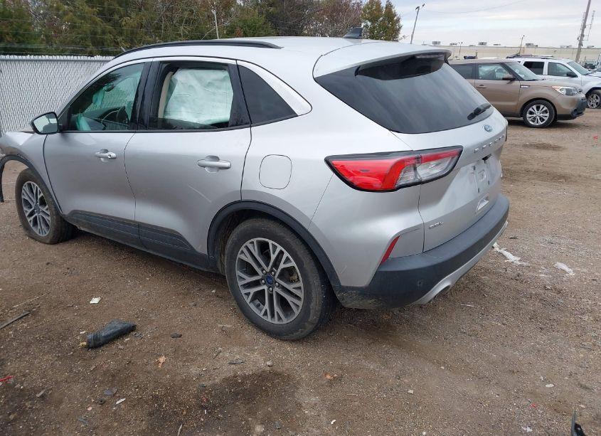 Photo 3 of 2020 Ford Escape SEL (VIN 1FMCU0H60LUB08816)