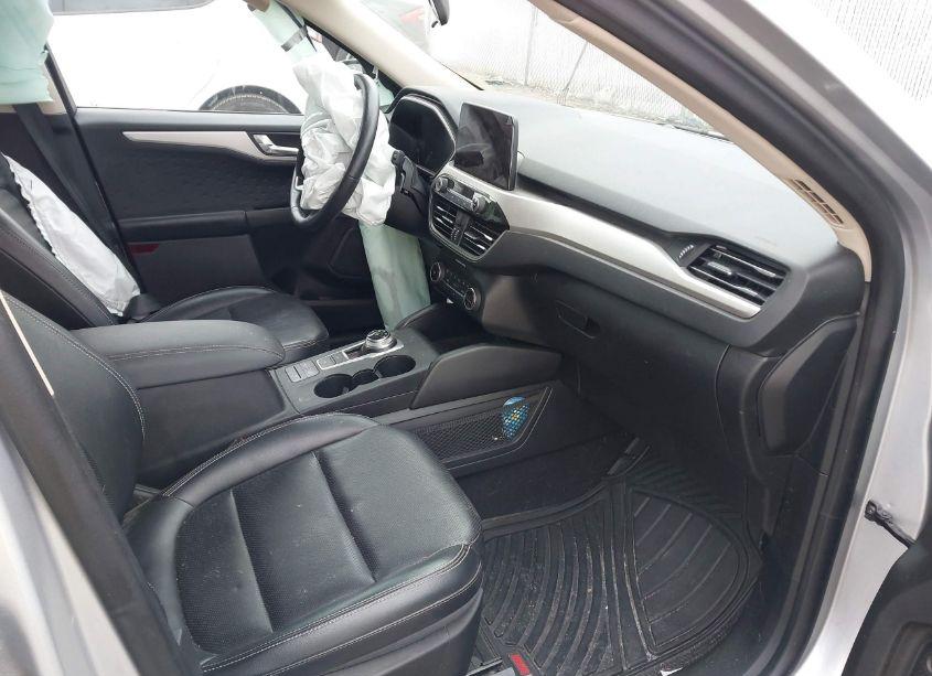 Photo 5 of 2020 Ford Escape SEL (VIN 1FMCU0H60LUB08816)