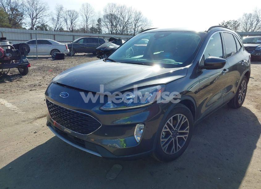Photo 2 of 2020 Ford Escape SEL (VIN 1FMCU0H60LUC28356)