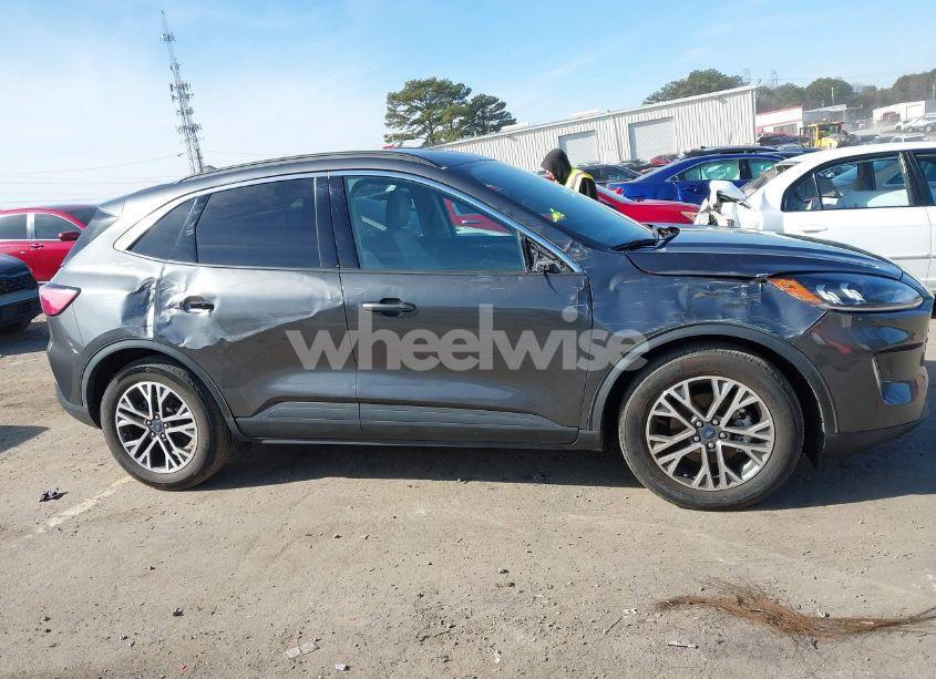 Photo 6 of 2020 Ford Escape SEL (VIN 1FMCU0H60LUC28356)