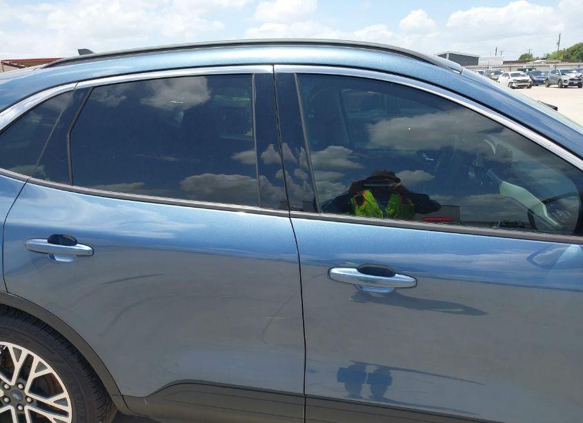 Photo 13 of 2020 Ford Escape SEL (VIN 1FMCU0H60LUC32665)