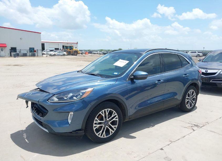 Photo 2 of 2020 Ford Escape SEL (VIN 1FMCU0H60LUC32665)