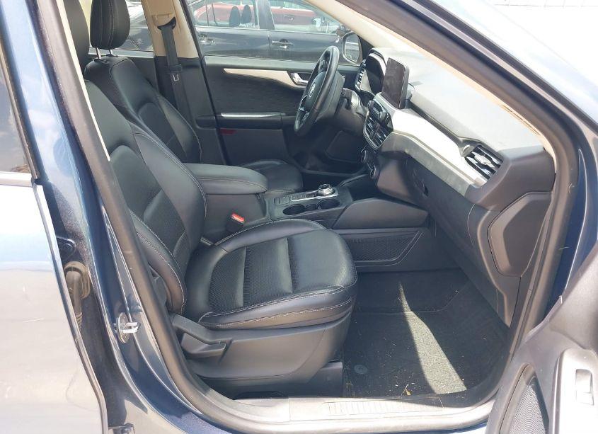 Photo 5 of 2020 Ford Escape SEL (VIN 1FMCU0H60LUC32665)