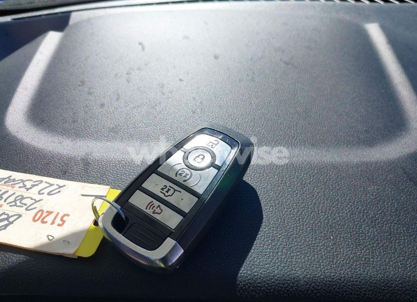 Photo 11 of 2022 Ford Escape SEL (VIN 1FMCU0H60NUB13355)