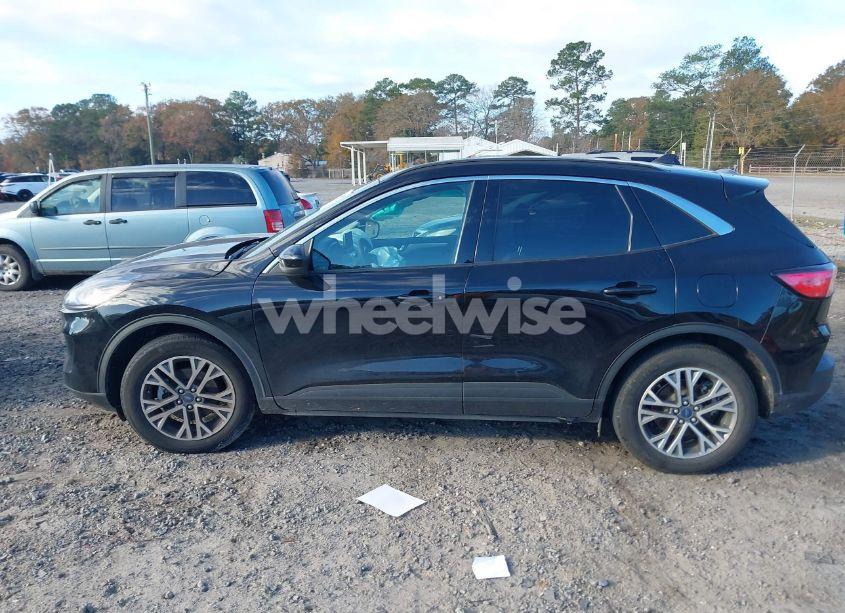 Photo 14 of 2022 Ford Escape SEL (VIN 1FMCU0H60NUB77718)