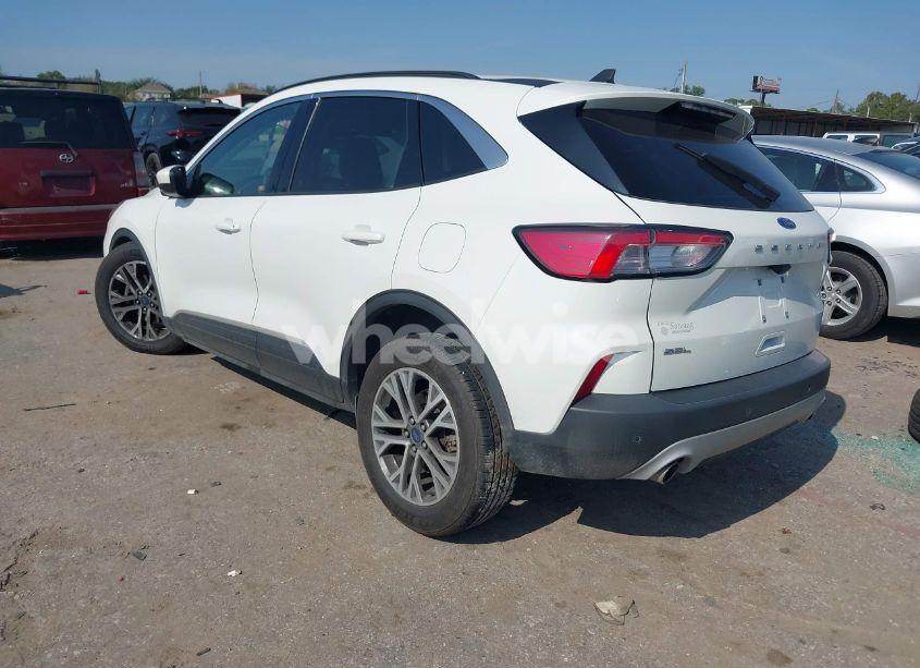 Photo 3 of 2021 Ford Escape SEL (VIN 1FMCU0H61MUA92143)