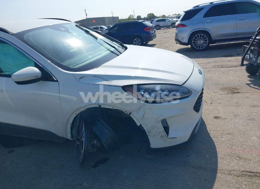 Photo 6 of 2021 Ford Escape SEL (VIN 1FMCU0H61MUA92143)