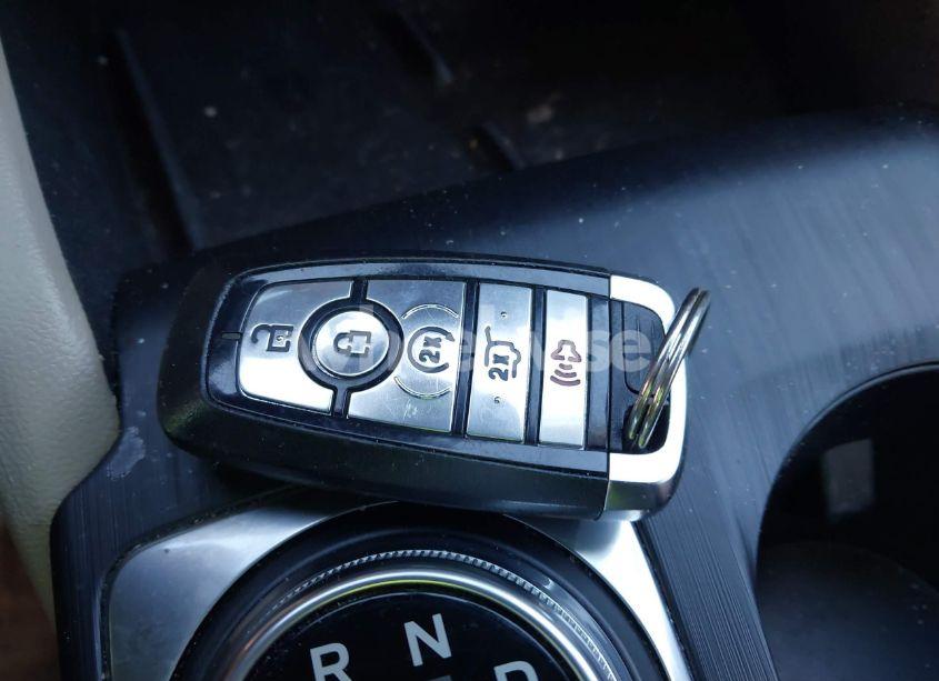 Photo 11 of 2022 Ford Escape SEL (VIN 1FMCU0H61NUB30391)