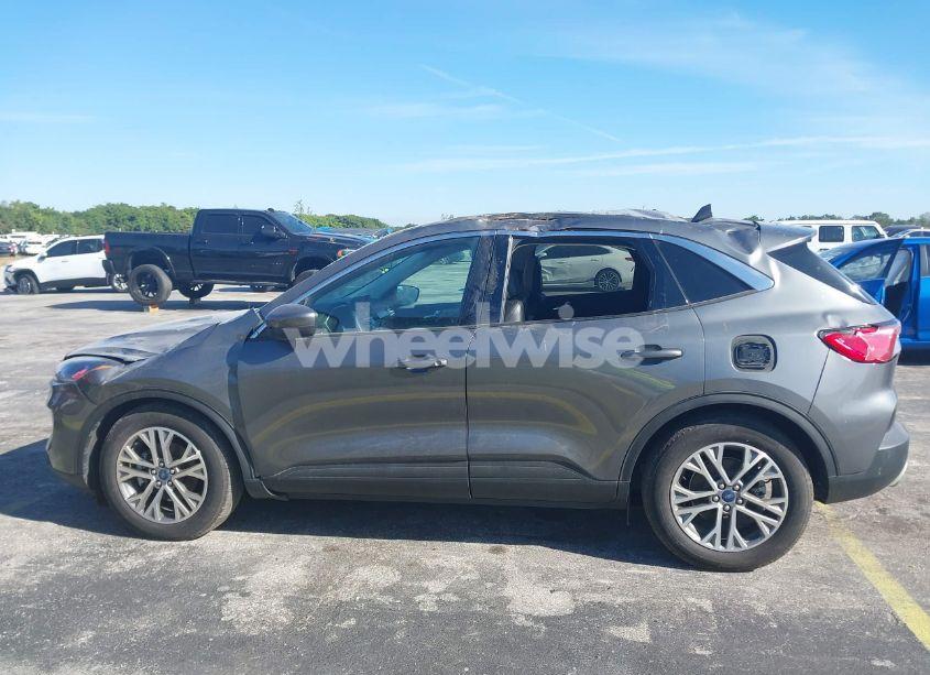 Photo 14 of 2022 Ford Escape SEL (VIN 1FMCU0H61NUB35798)