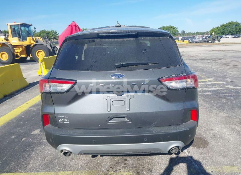 Photo 16 of 2022 Ford Escape SEL (VIN 1FMCU0H61NUB35798)