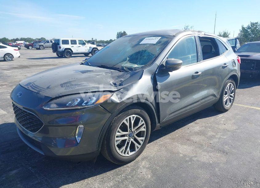 Photo 2 of 2022 Ford Escape SEL (VIN 1FMCU0H61NUB35798)