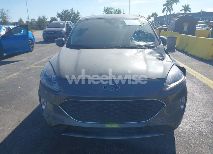Photo 6 of 2022 Ford Escape SEL (VIN 1FMCU0H61NUB35798)