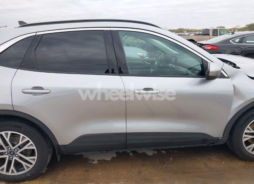 Photo 13 of 2022 Ford Escape SEL (VIN 1FMCU0H61NUB56411)