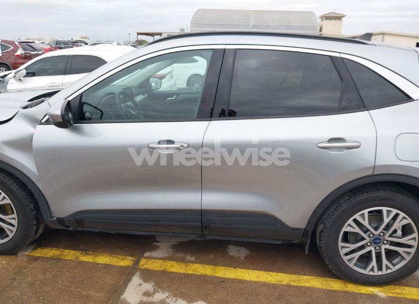 Photo 14 of 2022 Ford Escape SEL (VIN 1FMCU0H61NUB56411)