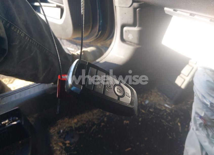 Photo 11 of 2020 Ford Escape SEL (VIN 1FMCU0H62LUA69081)