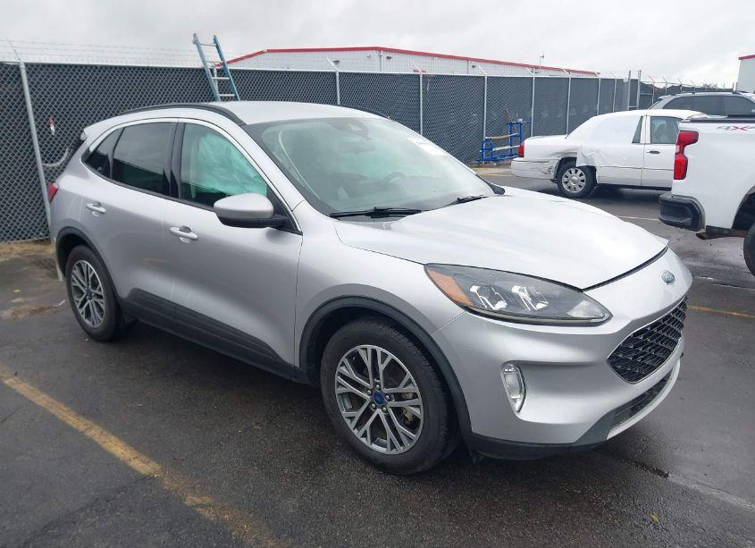 2020 Ford Escape SEL (VIN 1FMCU0H62LUA81246) main photo