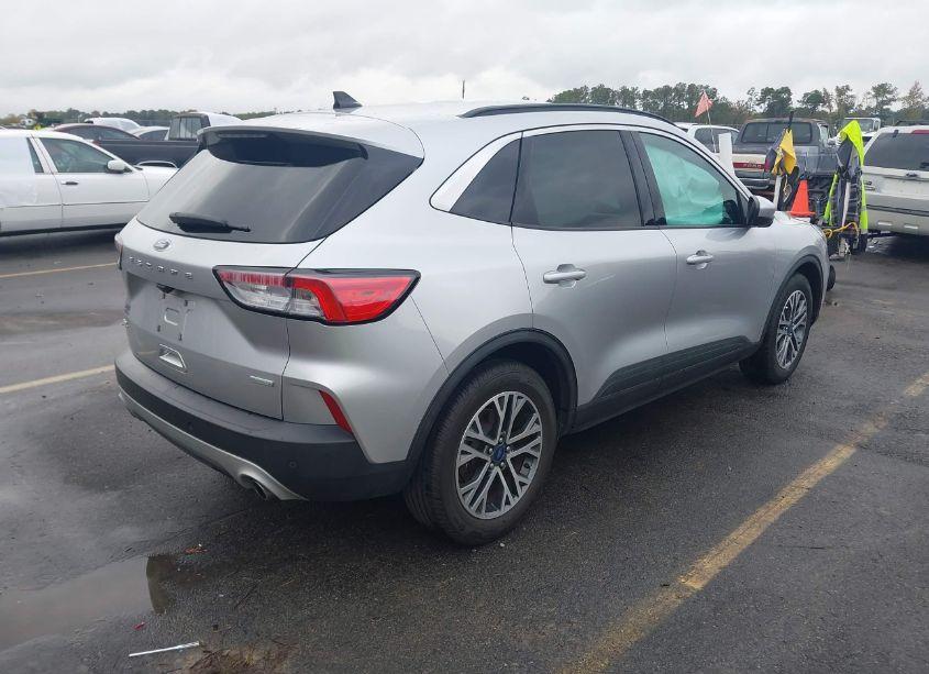 Photo 4 of 2020 Ford Escape SEL (VIN 1FMCU0H62LUA81246)