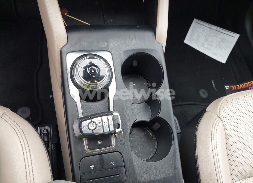 Photo 11 of 2020 Ford Escape SEL (VIN 1FMCU0H62LUB20143)