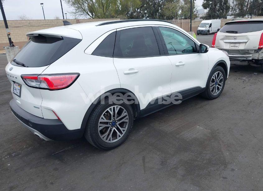 Photo 4 of 2020 Ford Escape SEL (VIN 1FMCU0H62LUB20143)