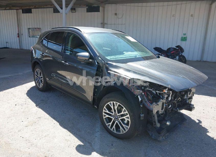 2020 Ford Escape SEL (VIN 1FMCU0H62LUB94906) main photo