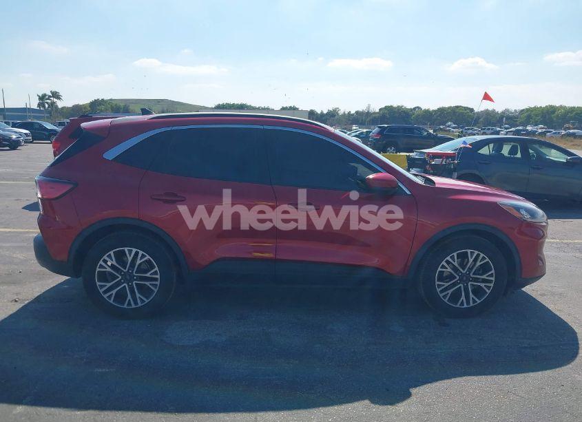 Photo 13 of 2020 Ford Escape SEL (VIN 1FMCU0H62LUC21537)