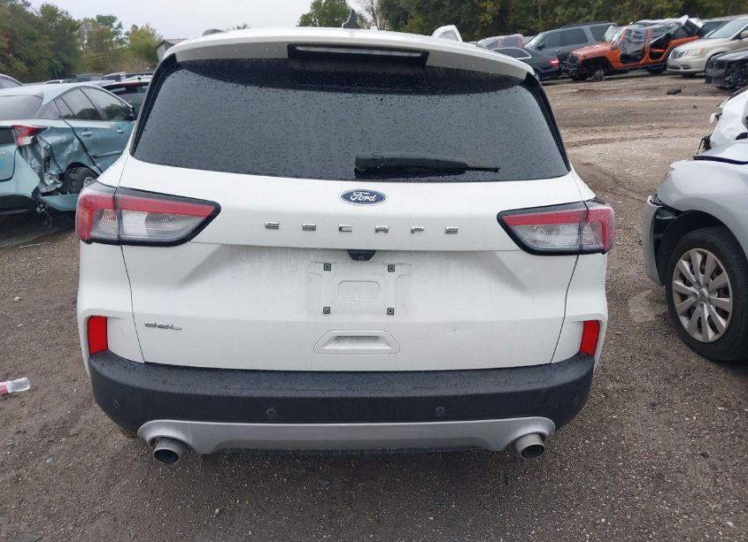 Photo 16 of 2020 Ford Escape SEL (VIN 1FMCU0H62LUC58765)