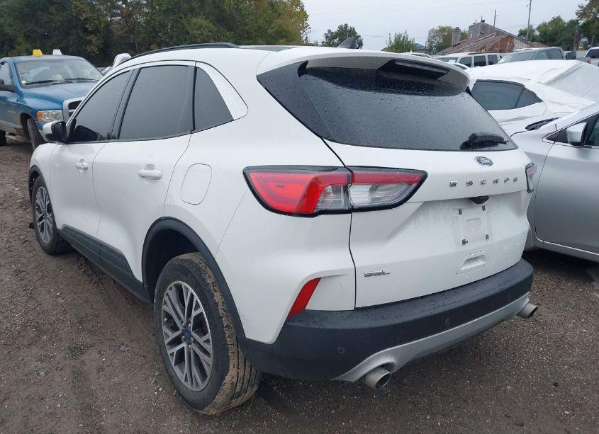 Photo 3 of 2020 Ford Escape SEL (VIN 1FMCU0H62LUC58765)