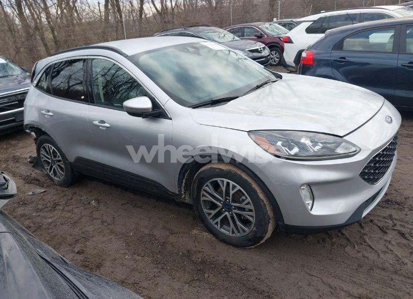 2020 Ford Escape SEL (VIN 1FMCU0H63LUA49339) main photo