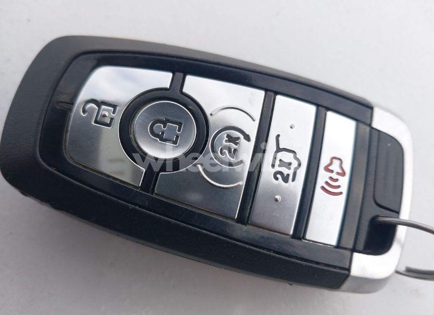 Photo 11 of 2020 Ford Escape SEL (VIN 1FMCU0H63LUA49339)