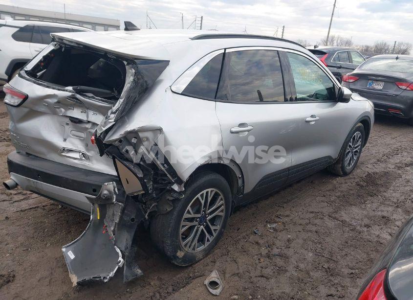 Photo 4 of 2020 Ford Escape SEL (VIN 1FMCU0H63LUA49339)