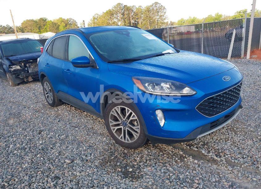 2020 Ford Escape SEL (VIN 1FMCU0H63LUA67453) main photo