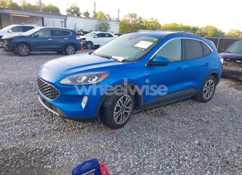 Photo 2 of 2020 Ford Escape SEL (VIN 1FMCU0H63LUA67453)