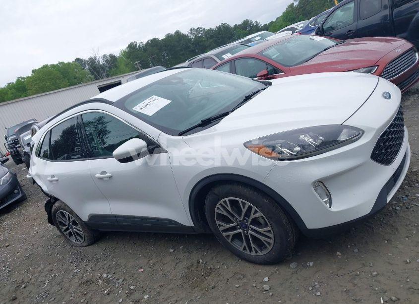 Photo 13 of 2020 Ford Escape SEL (VIN 1FMCU0H63LUA81045)