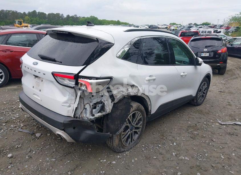 Photo 4 of 2020 Ford Escape SEL (VIN 1FMCU0H63LUA81045)