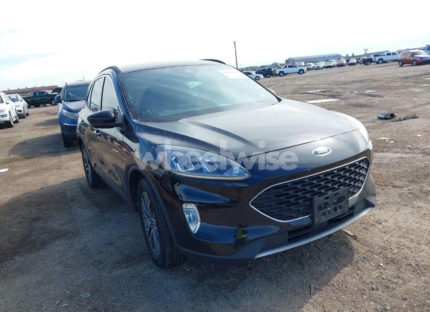 2020 Ford Escape SEL (VIN 1FMCU0H63LUB66192) main photo