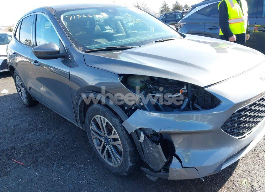 Photo 6 of 2022 Ford Escape SEL (VIN 1FMCU0H63NUA17543)