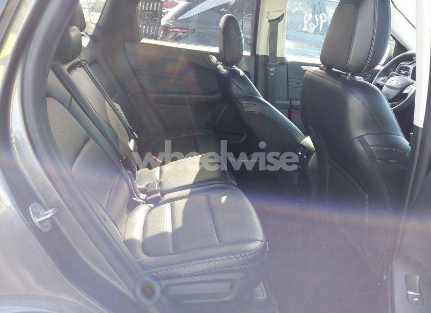 Photo 8 of 2022 Ford Escape SEL (VIN 1FMCU0H63NUA17543)