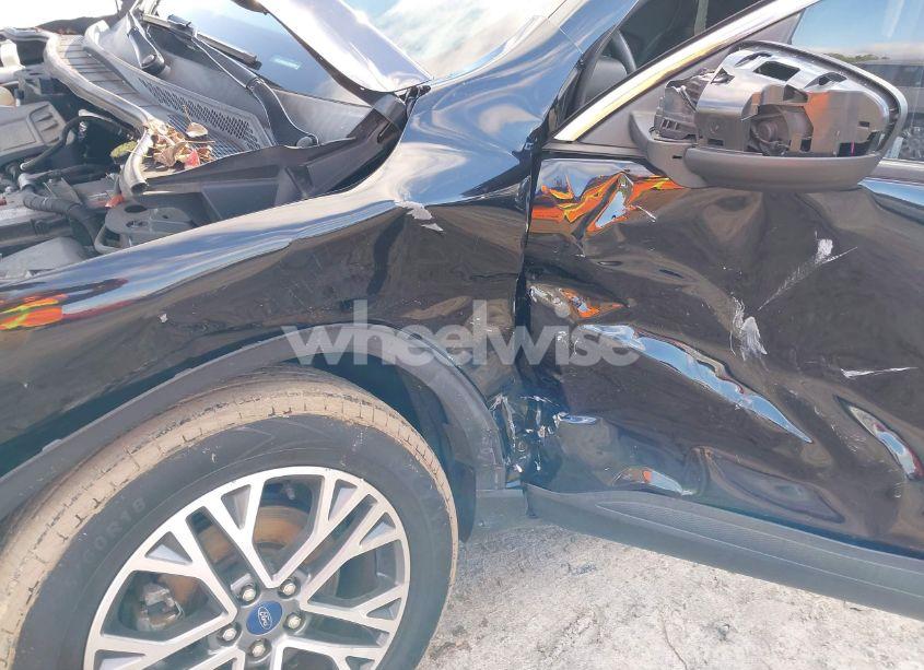 Photo 11 of 2020 Ford Escape SEL (VIN 1FMCU0H64LUB08494)