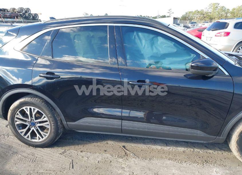 Photo 13 of 2020 Ford Escape SEL (VIN 1FMCU0H64LUB08494)