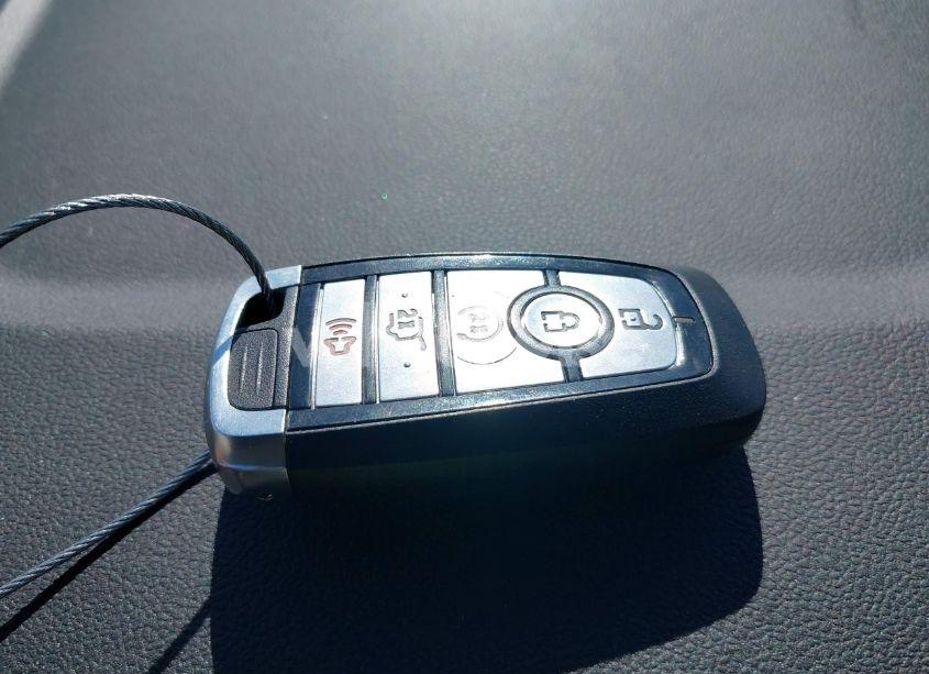 Photo 11 of 2020 Ford Escape SEL (VIN 1FMCU0H64LUB22363)