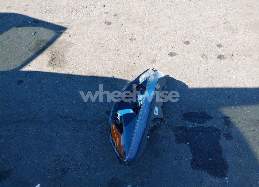 Photo 12 of 2020 Ford Escape SEL (VIN 1FMCU0H64LUB22363)