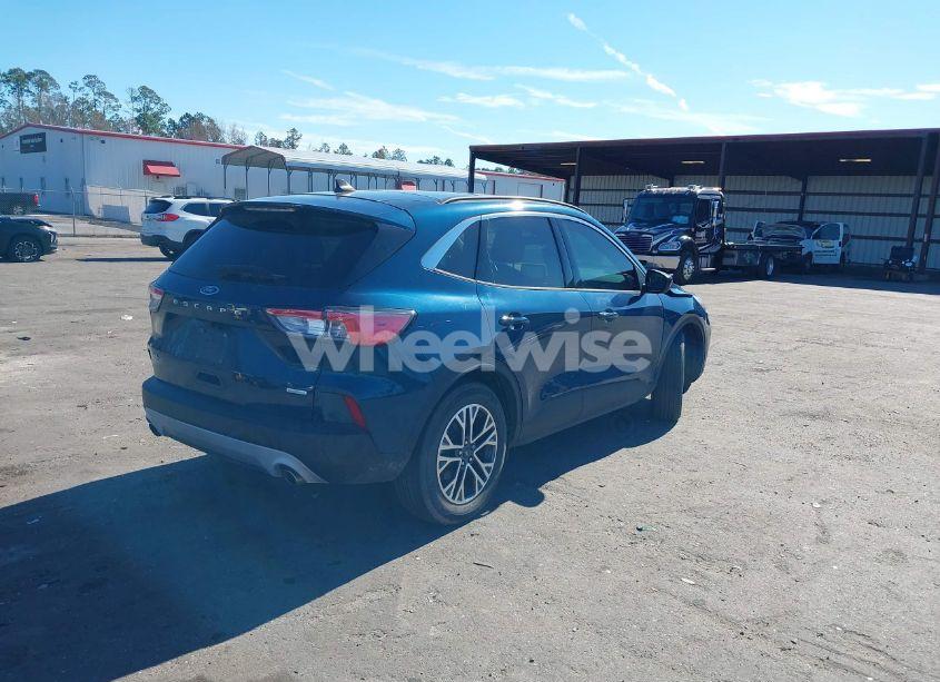 Photo 4 of 2020 Ford Escape SEL (VIN 1FMCU0H64LUB22363)