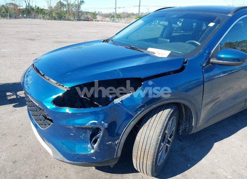 Photo 6 of 2020 Ford Escape SEL (VIN 1FMCU0H64LUB22363)