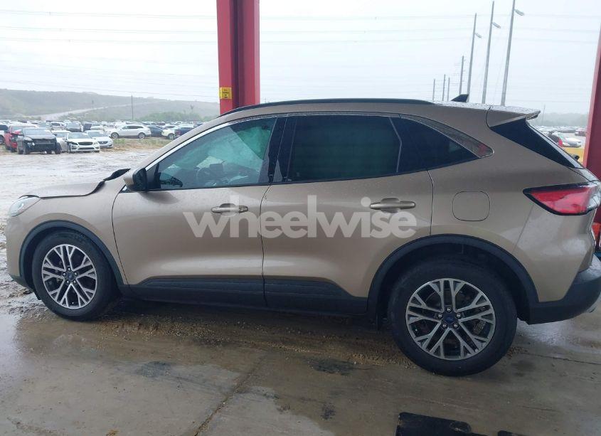 Photo 14 of 2020 Ford Escape SEL (VIN 1FMCU0H64LUB89853)